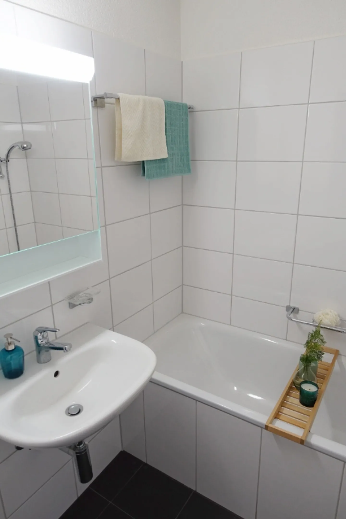 Great apartment in a central location - Photo 5 of 7