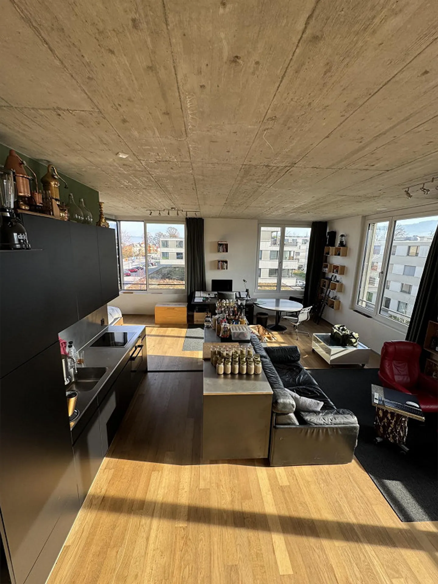 Appartement en loft au bord du lac - Photo 4 sur 5