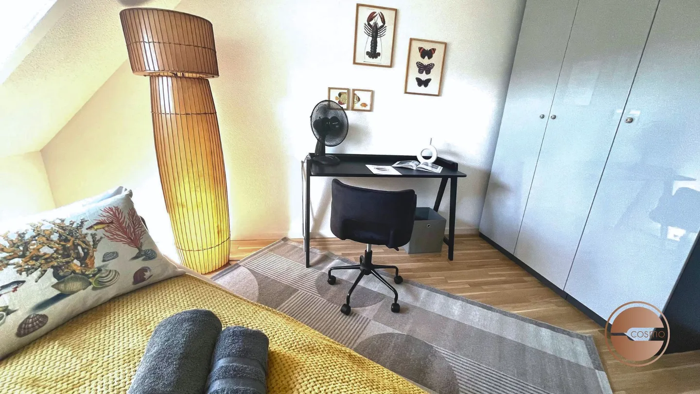 Urban Chic Penthouse Living - Photo 20 of 22