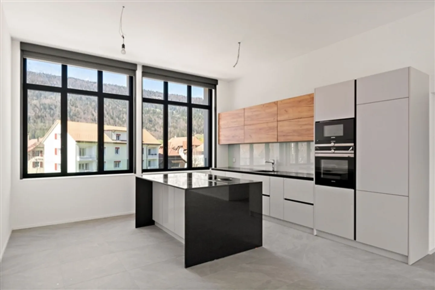 Courtelary, last apartment of 3.5 rooms, balcony, elevator - Photo 1 of 13