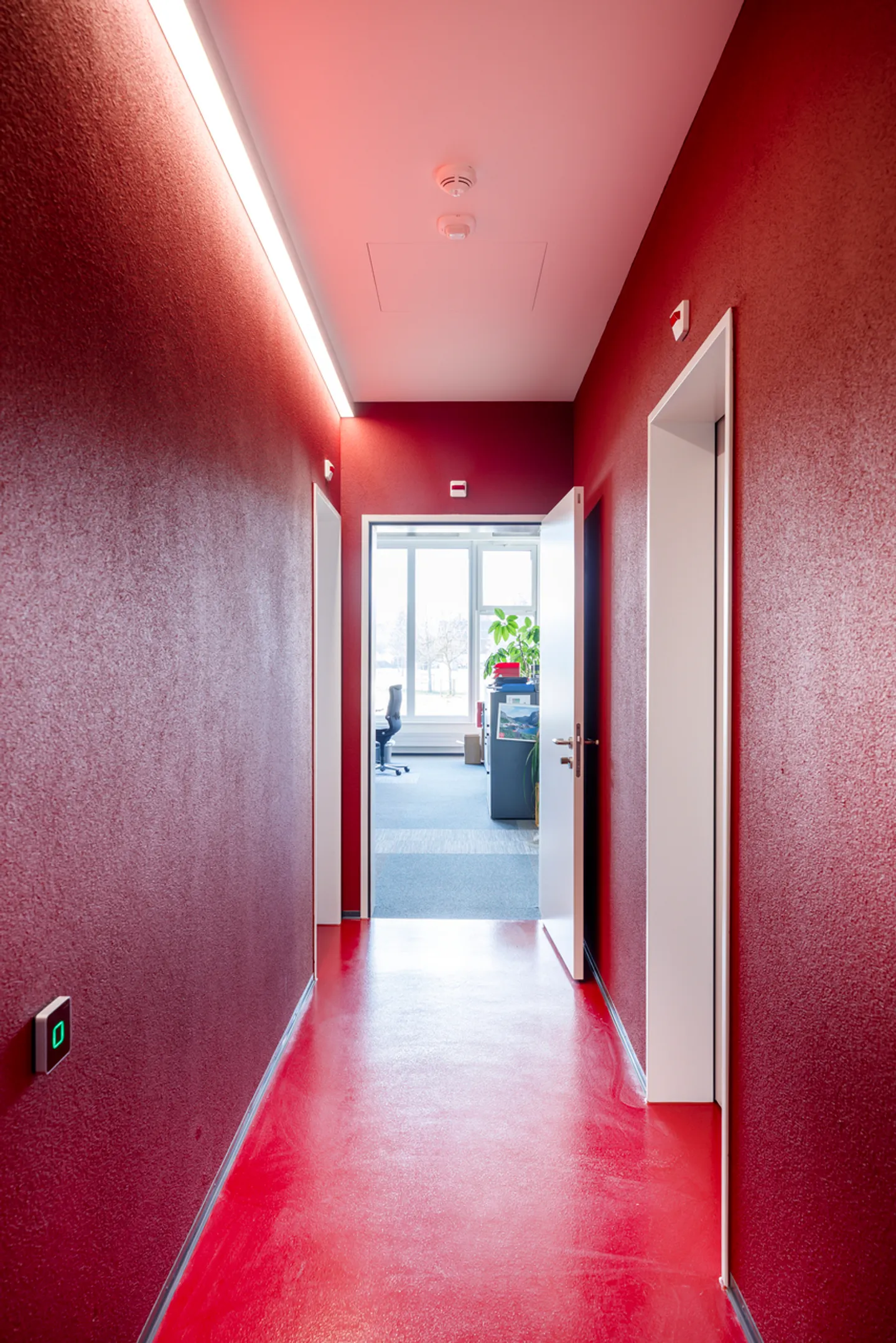 Moderne Produktions- und Büroflächen - Foto 6 von 23