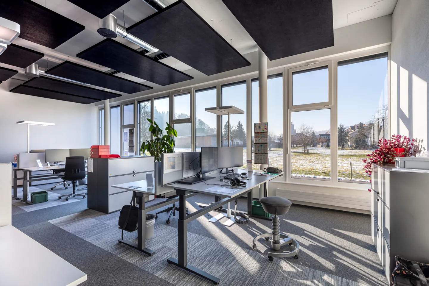 Moderne Produktions- und Büroflächen - Foto 7 von 23
