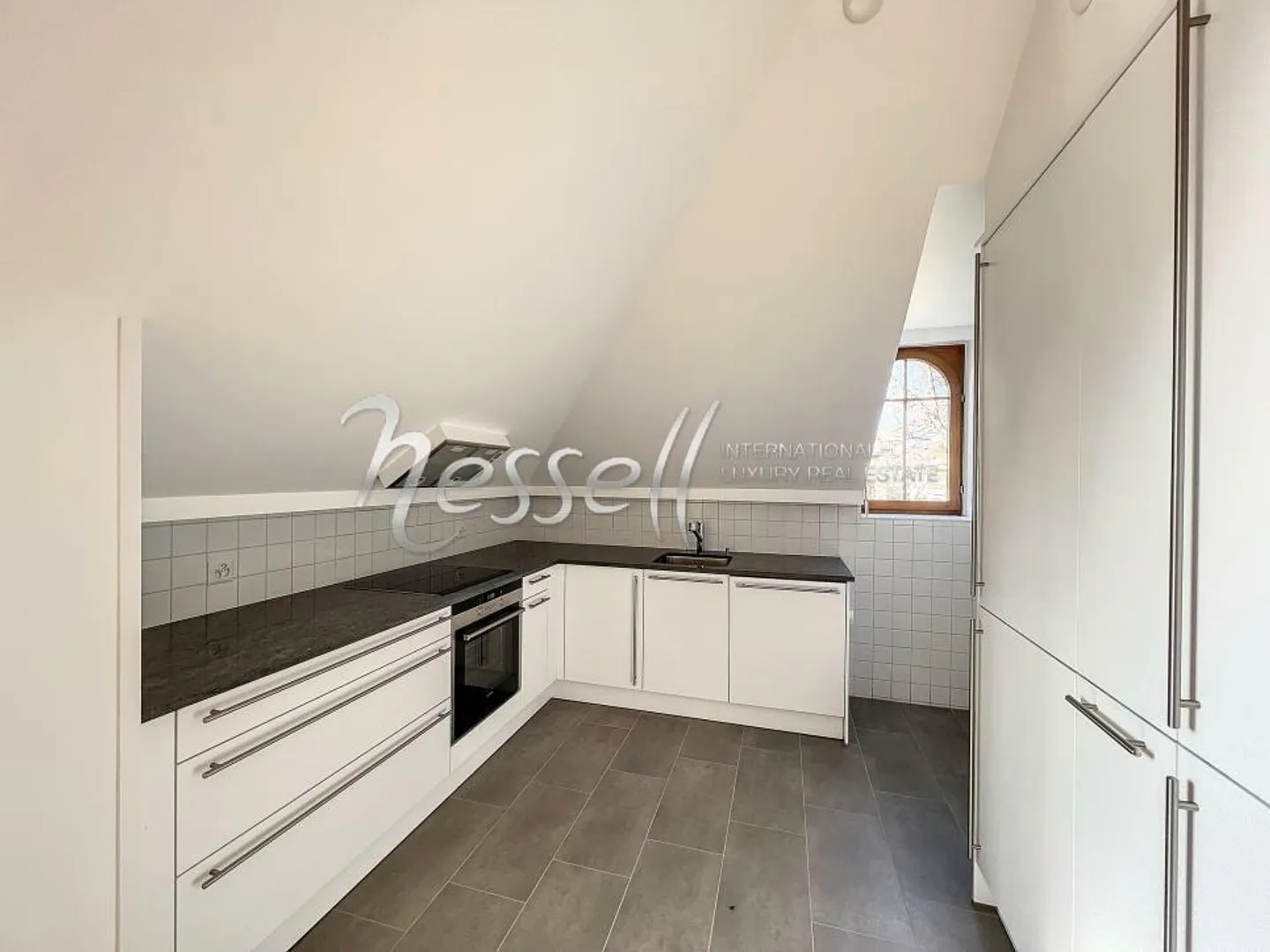 Appartamento affascinante in una bellissima villa - Foto 2 di 9