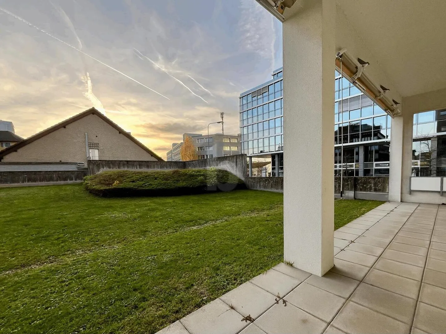 CENTRALLY LOCATED, SUITABLE FOR DAYCARE OR SIMILAR - Photo 5 of 6