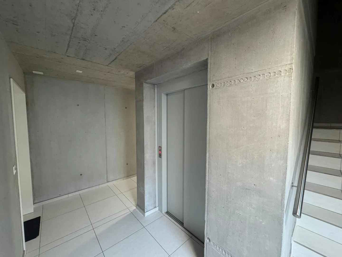 APPARTAMENTO 3½ STANZE A HORGEN (ZH), ARREDATO, TEMPORANEO - Foto 5 di 9