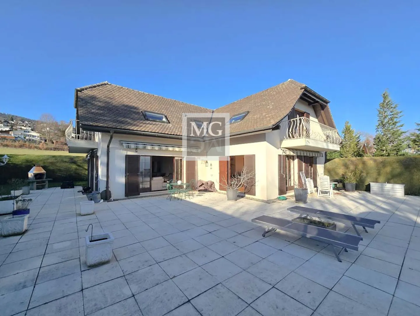 Villa 6.5 rooms - Photo 2 of 12