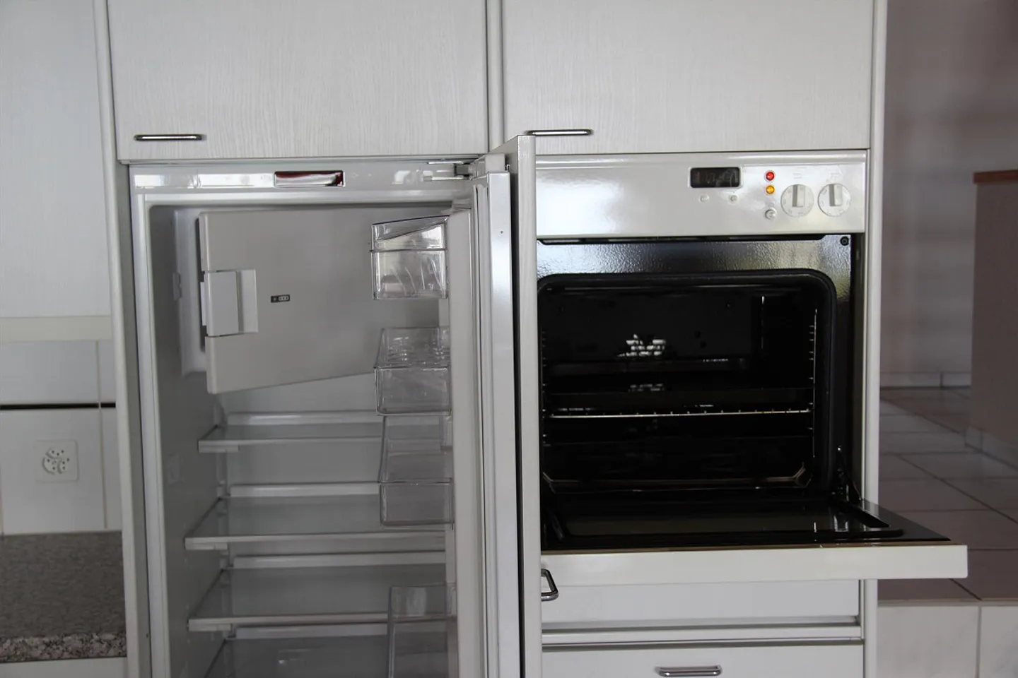 Detached single-family house with single garage and own heat pump - Photo 12 of 24