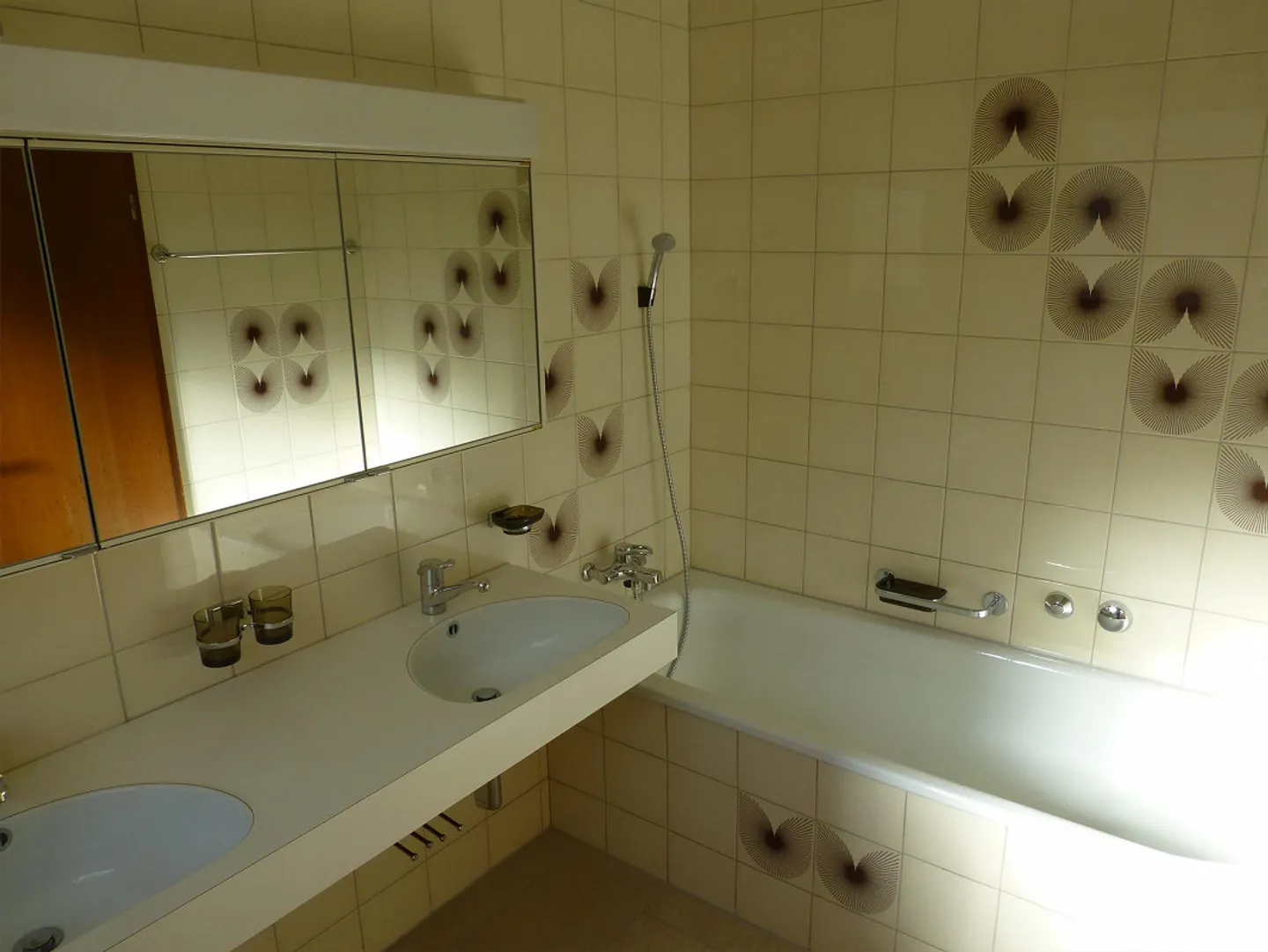 Spacious 4.5-Room Apartment - Photo 5 of 8