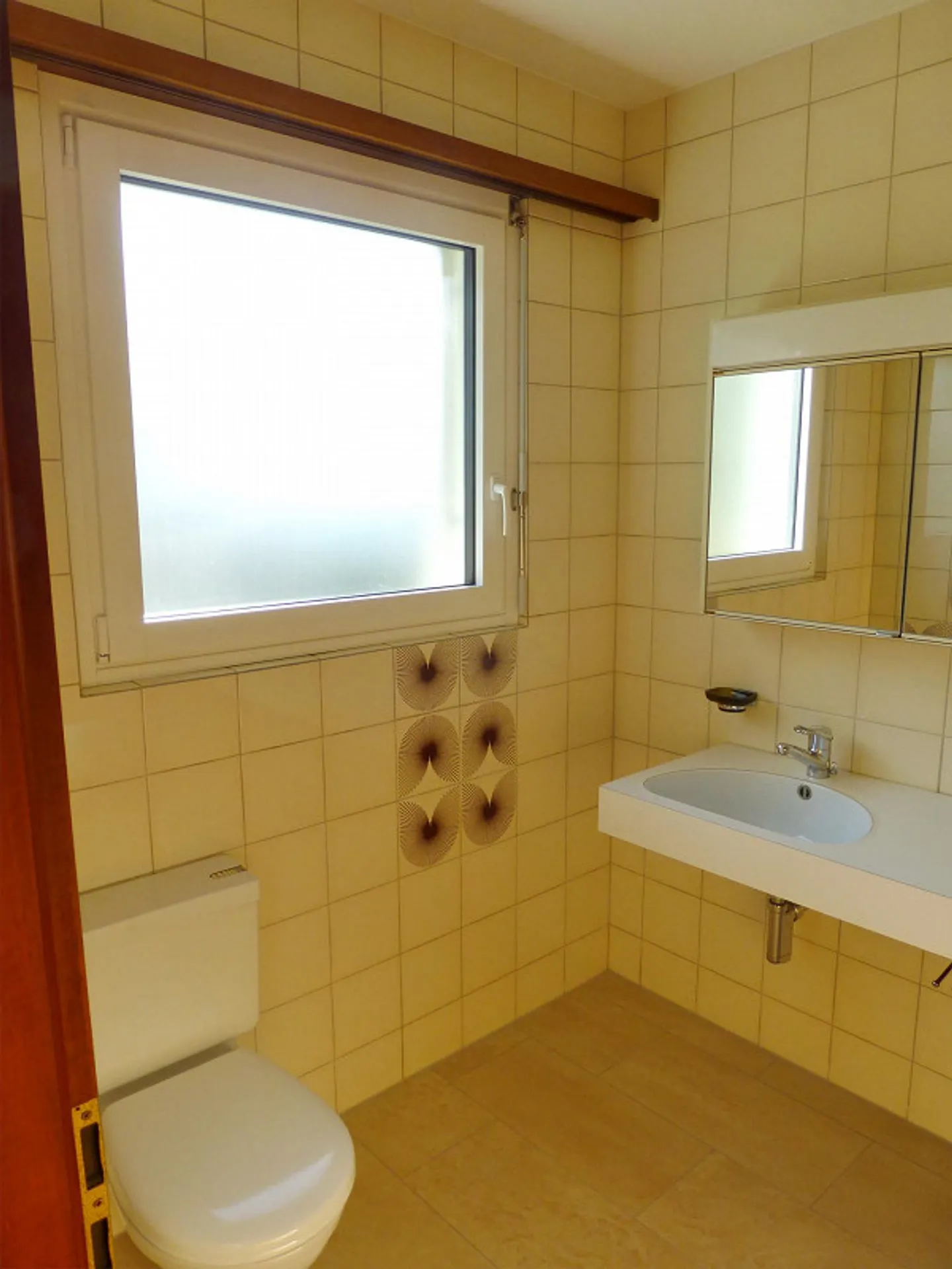 Spacious 4.5-Room Apartment - Photo 6 of 8