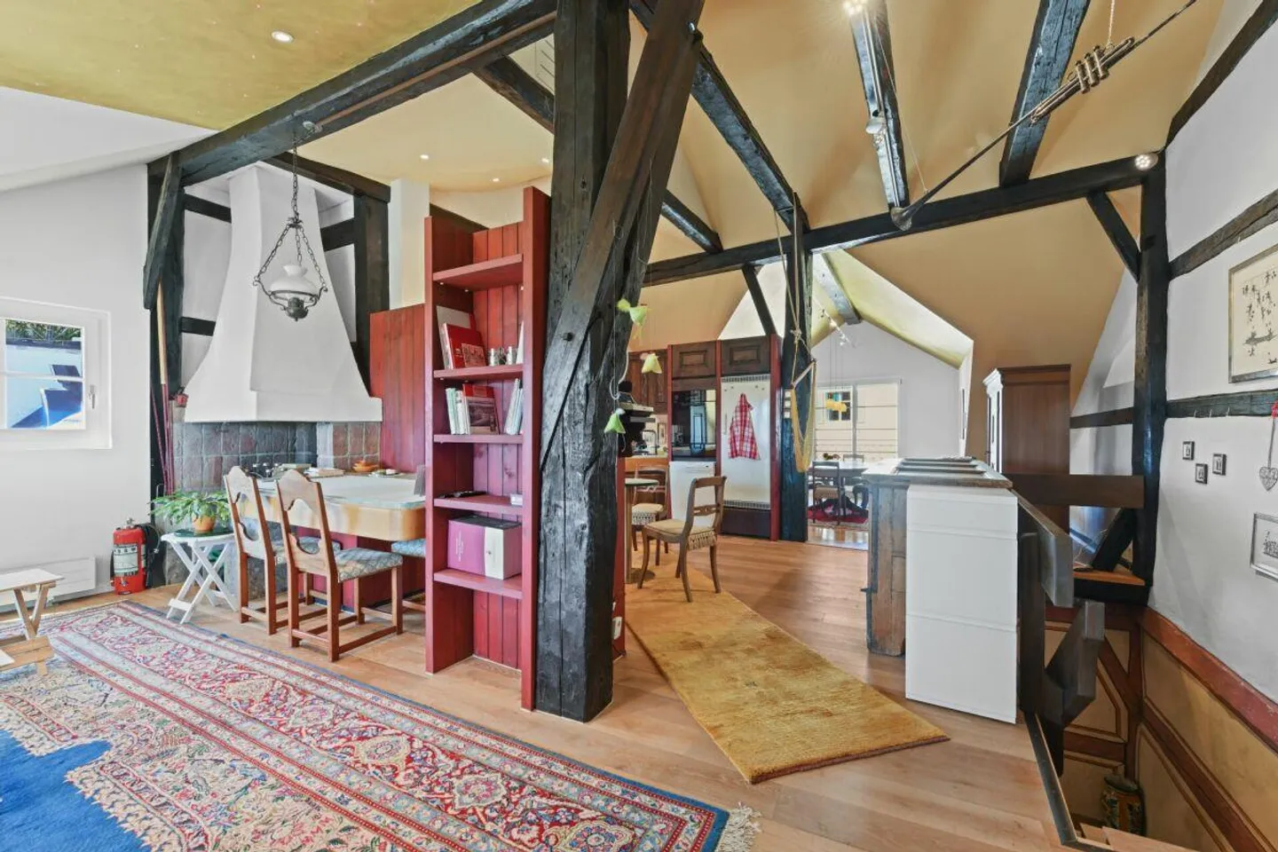 Il fascino storico incontra la vista panoramica - unica mansarda duplex... - Foto 9 di 30