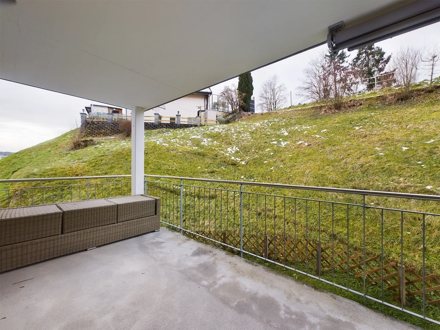 Appartamento 3.5 stanze centrale e tranquillo con vista privata sul verde - Foto 10 di 12