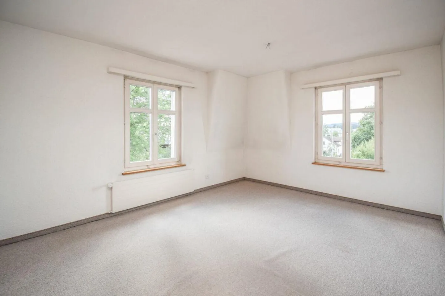 Casa plurifamiliare (ZFH) con ampio spazio commerciale e annessi... - Foto 11 di 14