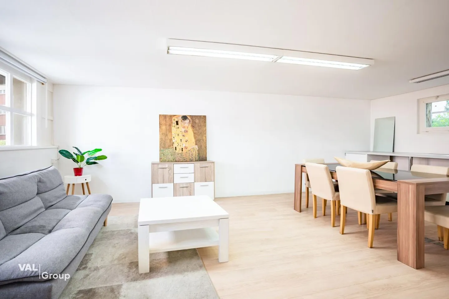 Charming Living Opportunity in the Center of Brig - Photo 3 of 13