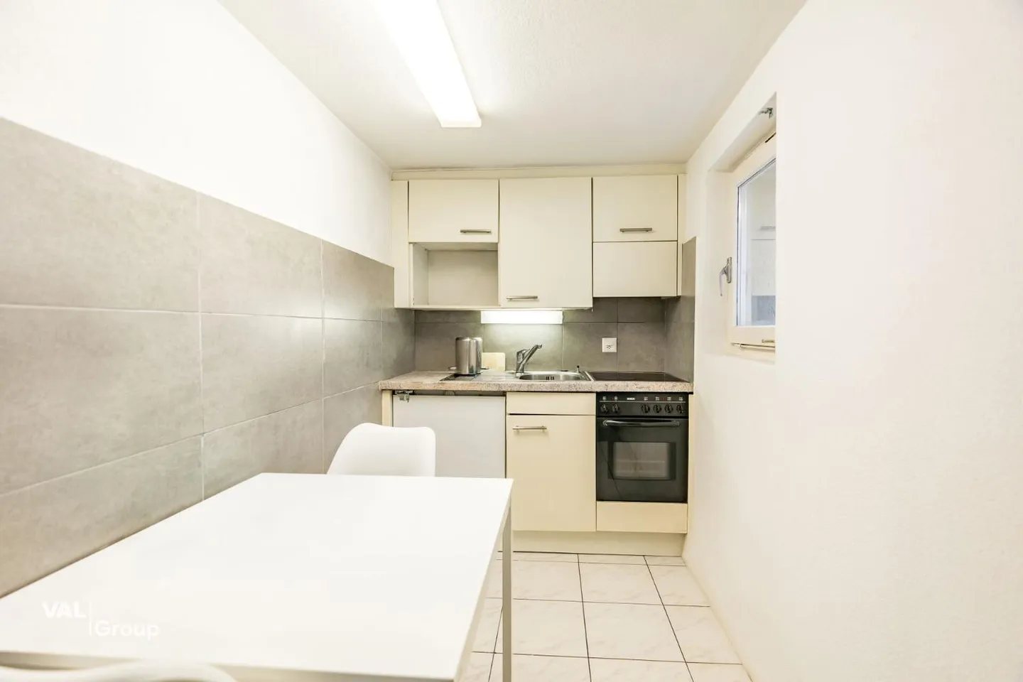 Charming Living Opportunity in the Center of Brig - Photo 4 of 13