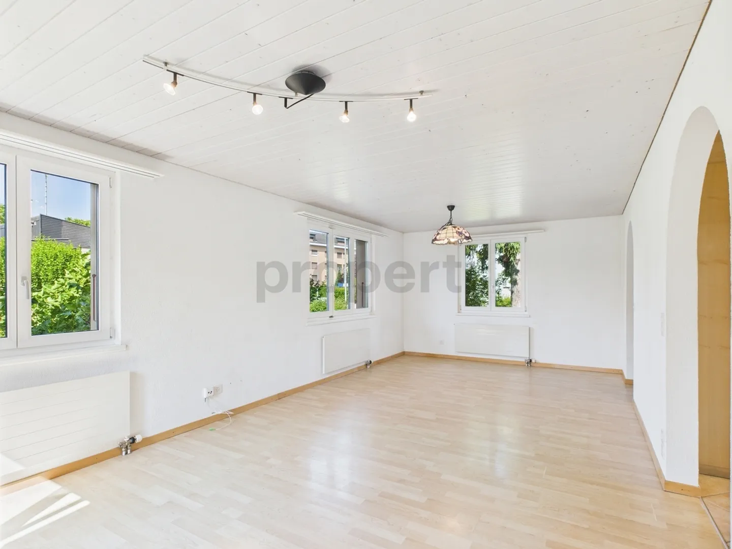 Charming 4.5-room single-family house in Langenthal, Canton BE - Photo 2 of 12