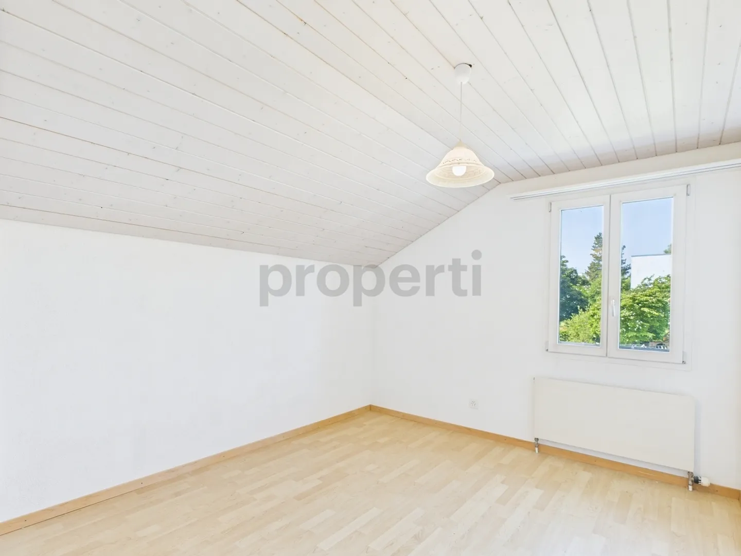 Charming 4.5-room single-family house in Langenthal, Canton BE - Photo 6 of 12