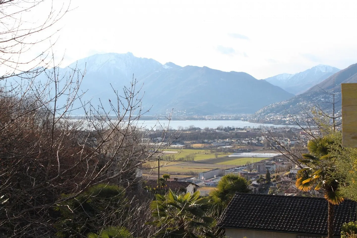 Terreno edificabile di 668m2 e 369m2 parte bosco / Baulandgrundstück von 668 m2 und 369 m2 Wald - Foto 2 di 16