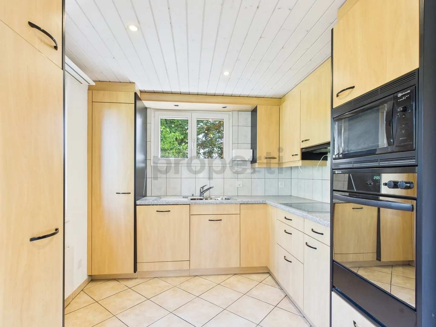 Charming 4.5-room single-family house in Langenthal, Canton BE - Photo 5 of 12