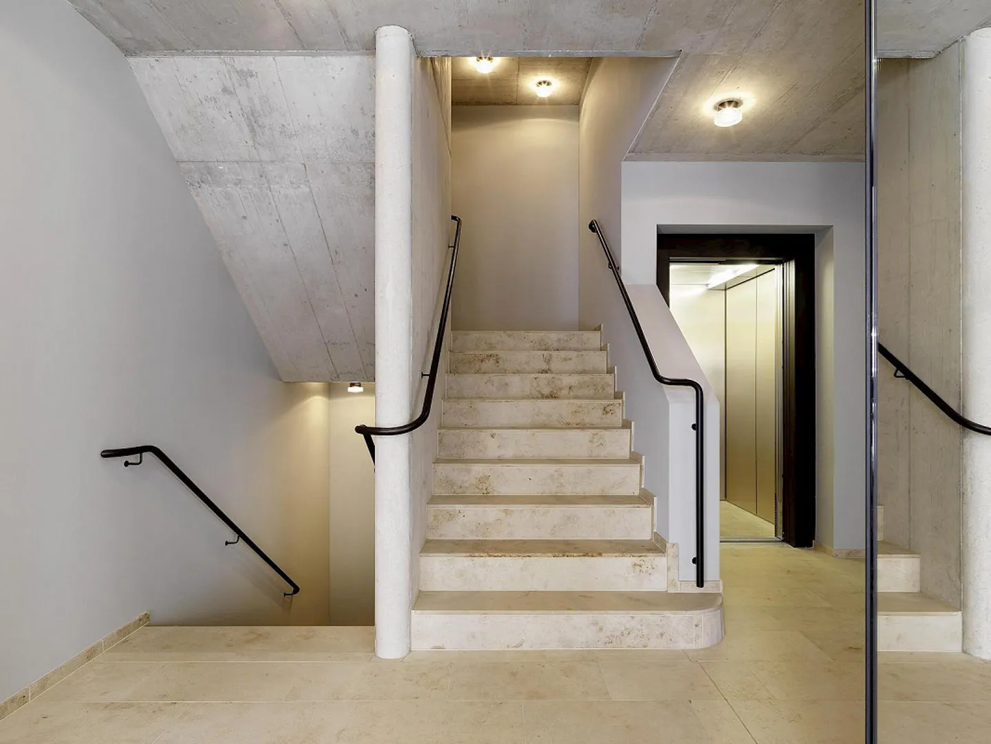 In affitto fino al 31.8.2027 - Appartamento attico duplex di 4,5 locali - Foto 4 di 8