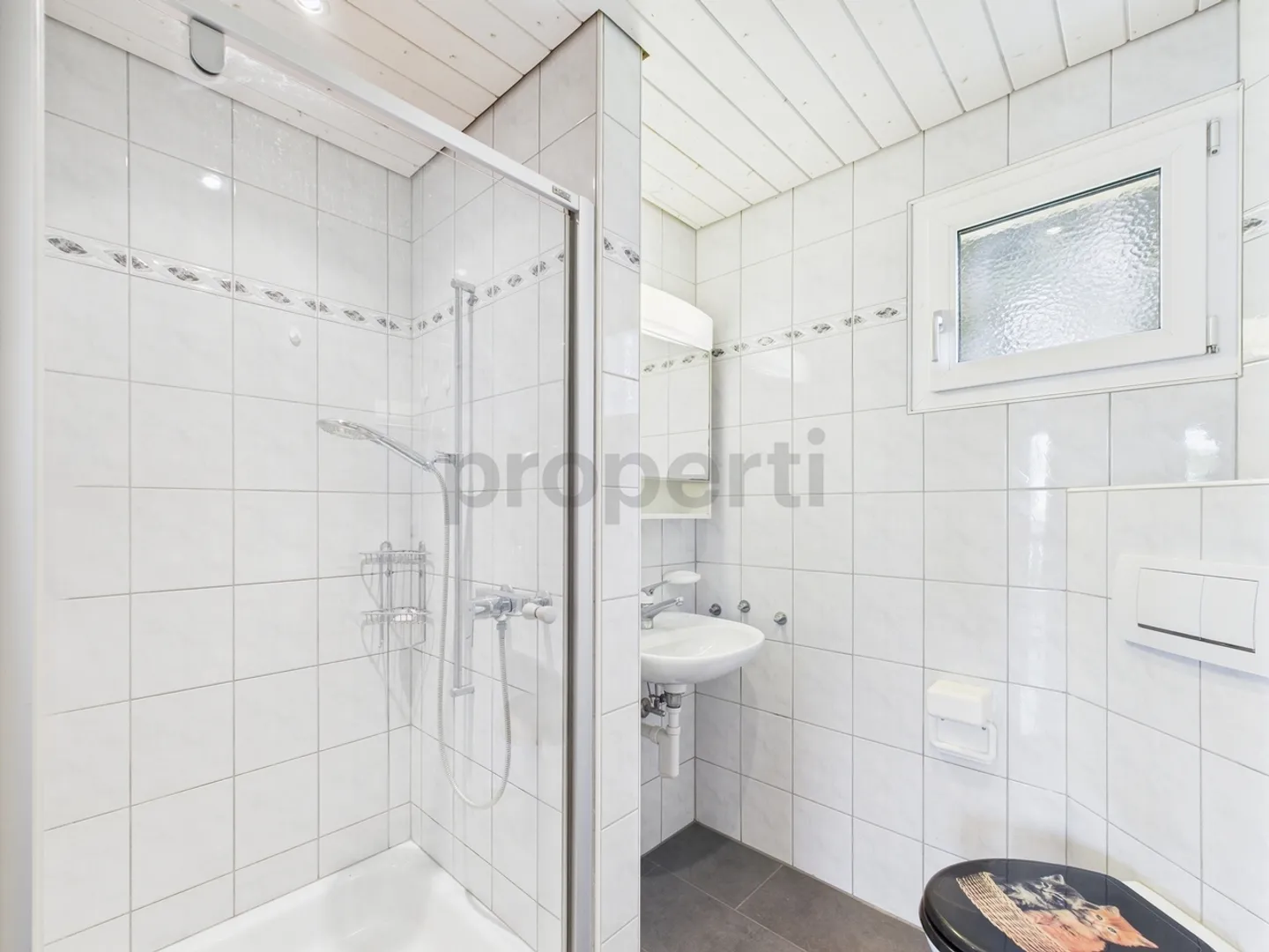 Charming 4.5-room single-family house in Langenthal, Canton BE - Photo 10 of 12