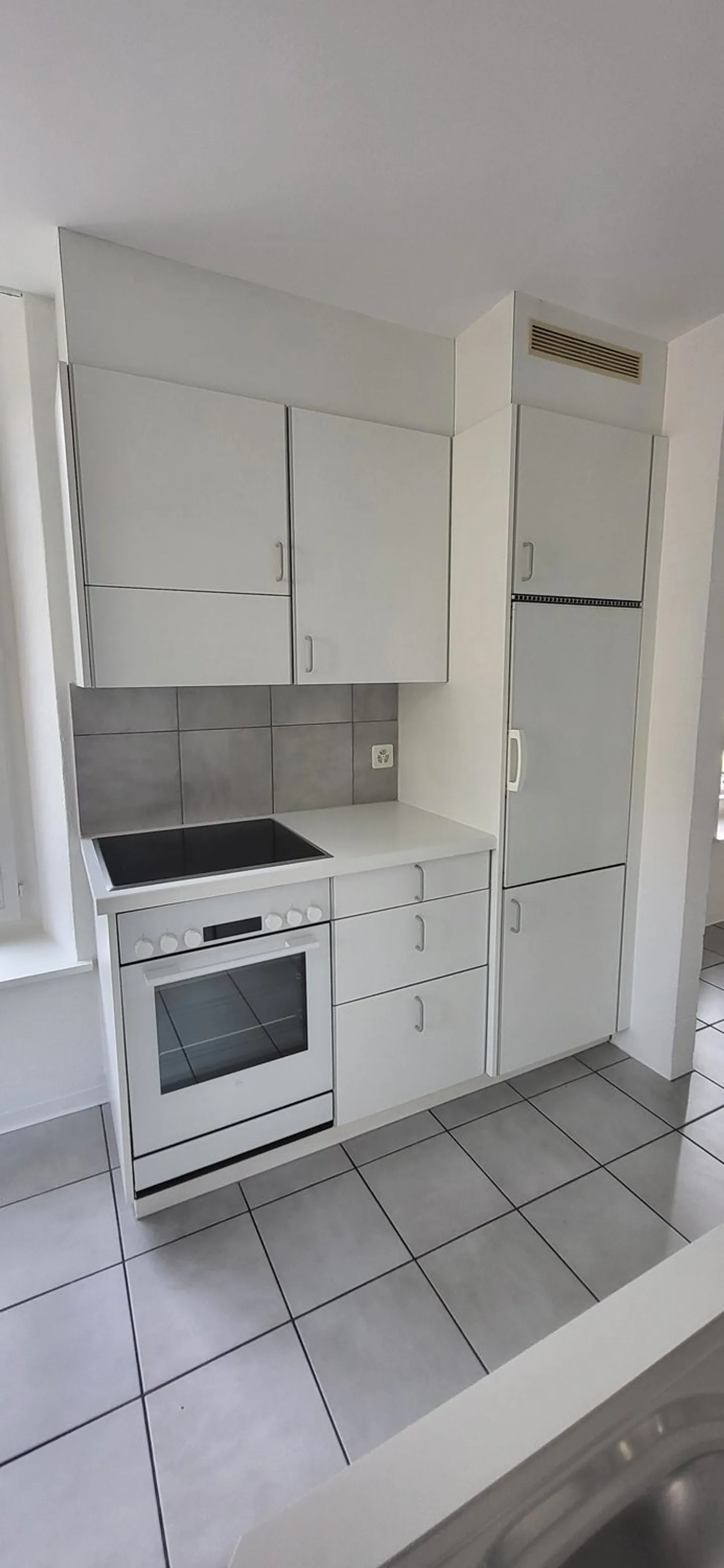 Charmante 2.5-Zimmer-Wohnung am Unteren Quai in Biel - Foto 2 di 15