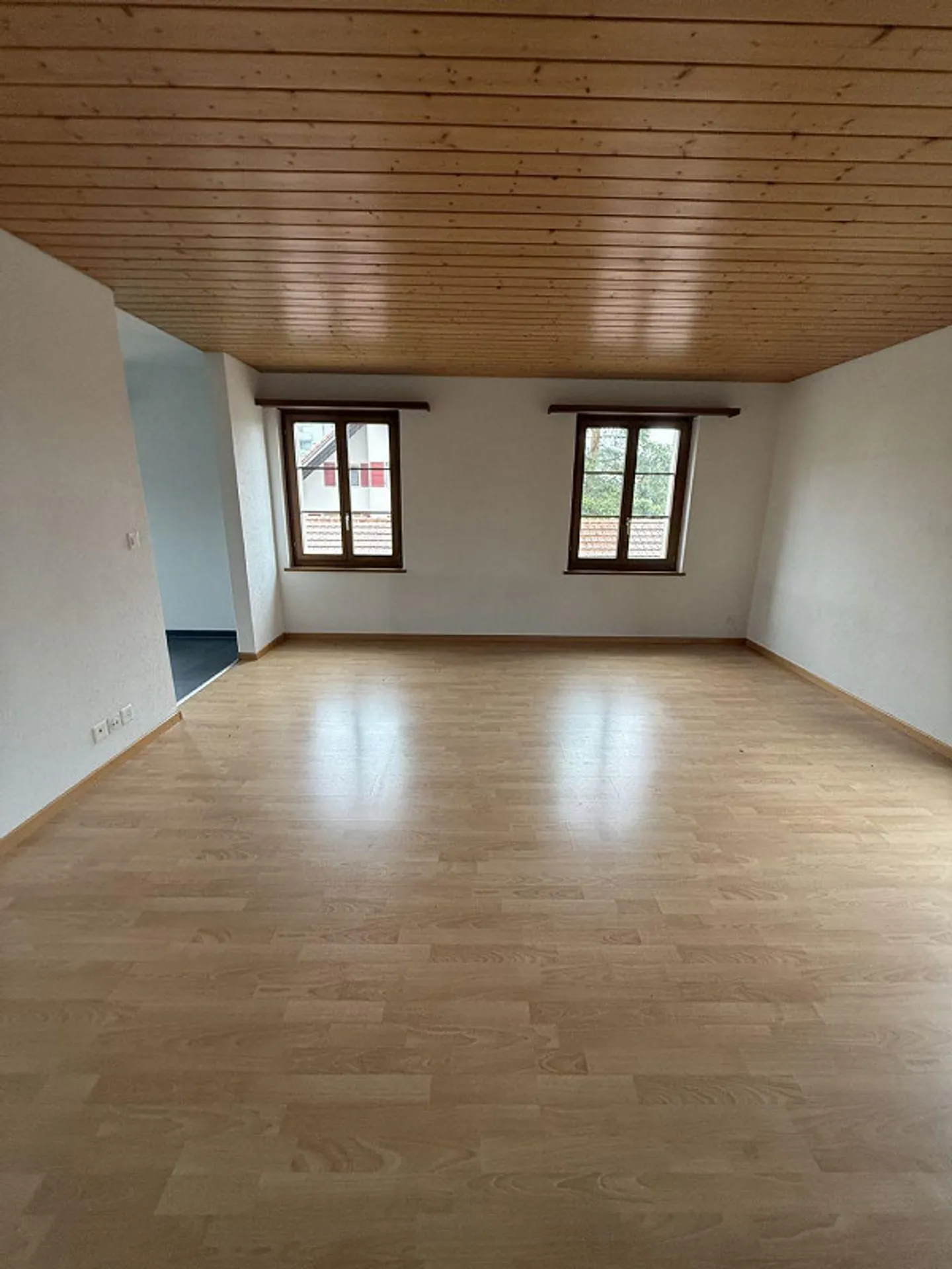 4.5 pièces / Vous cherchez une solution de transition ? Logement temporaire jusqu'au printemps 2027. - Photo 5 sur 11
