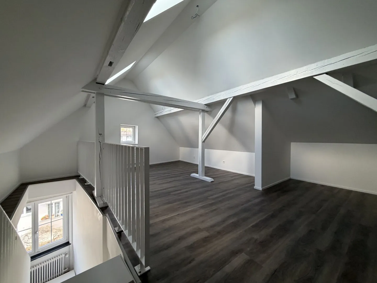 Luminoso completamente ristrutturato appartamento duplex 3.5 camere al 2° piano - Foto 1 di 10