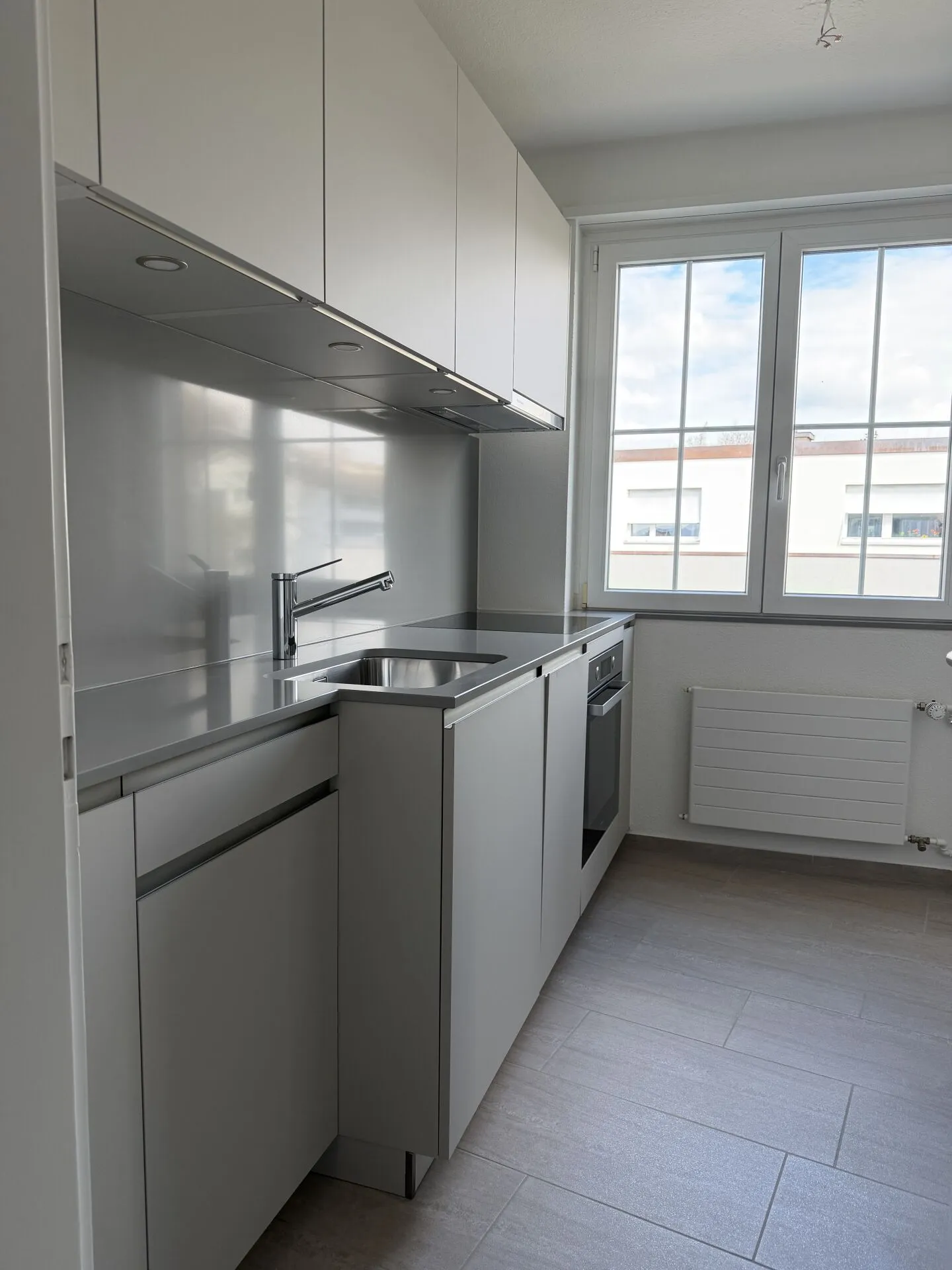 Luminoso completamente ristrutturato appartamento duplex 3.5 camere al 2° piano - Foto 8 di 10