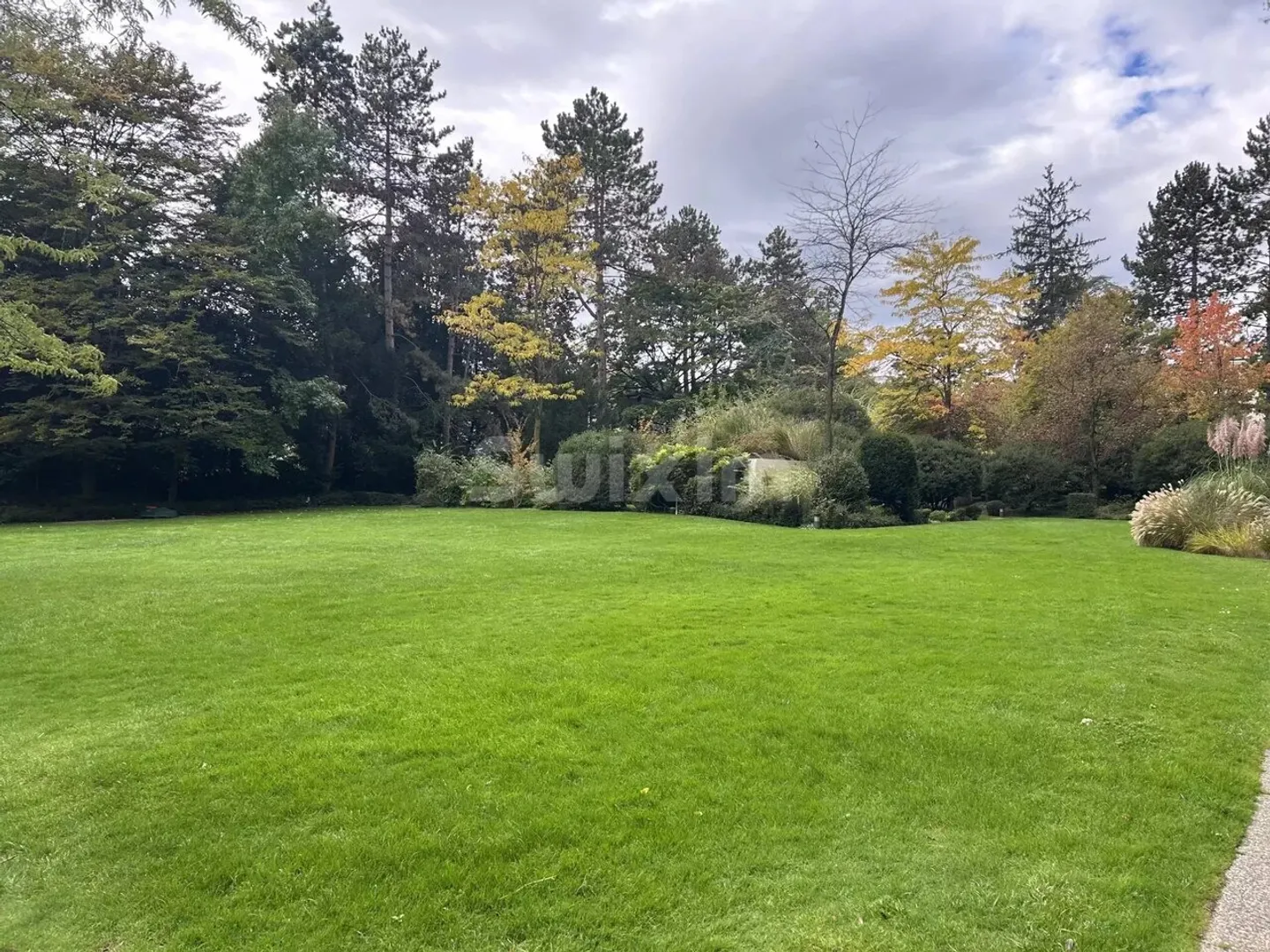 2.5 rooms ideally located - Photo 1 of 6