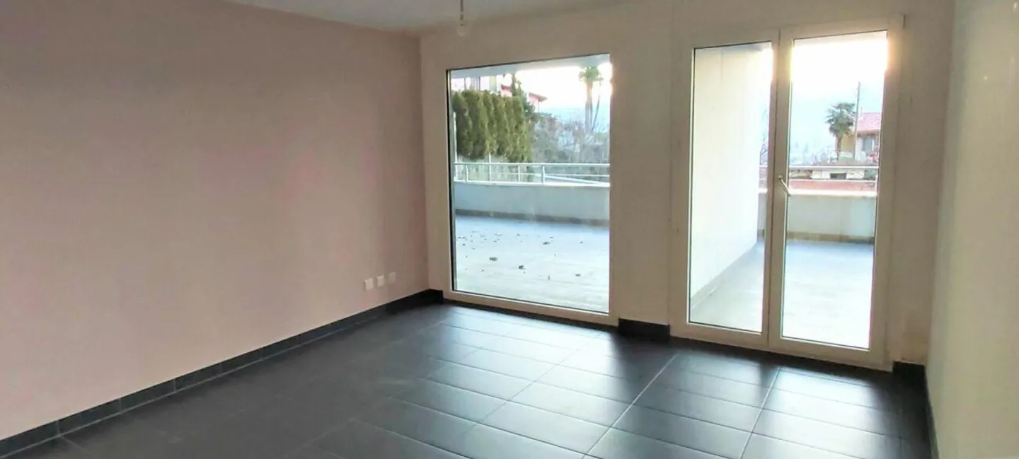 Duplex con Vista Aperta e Giardino - Foto 6 di 16