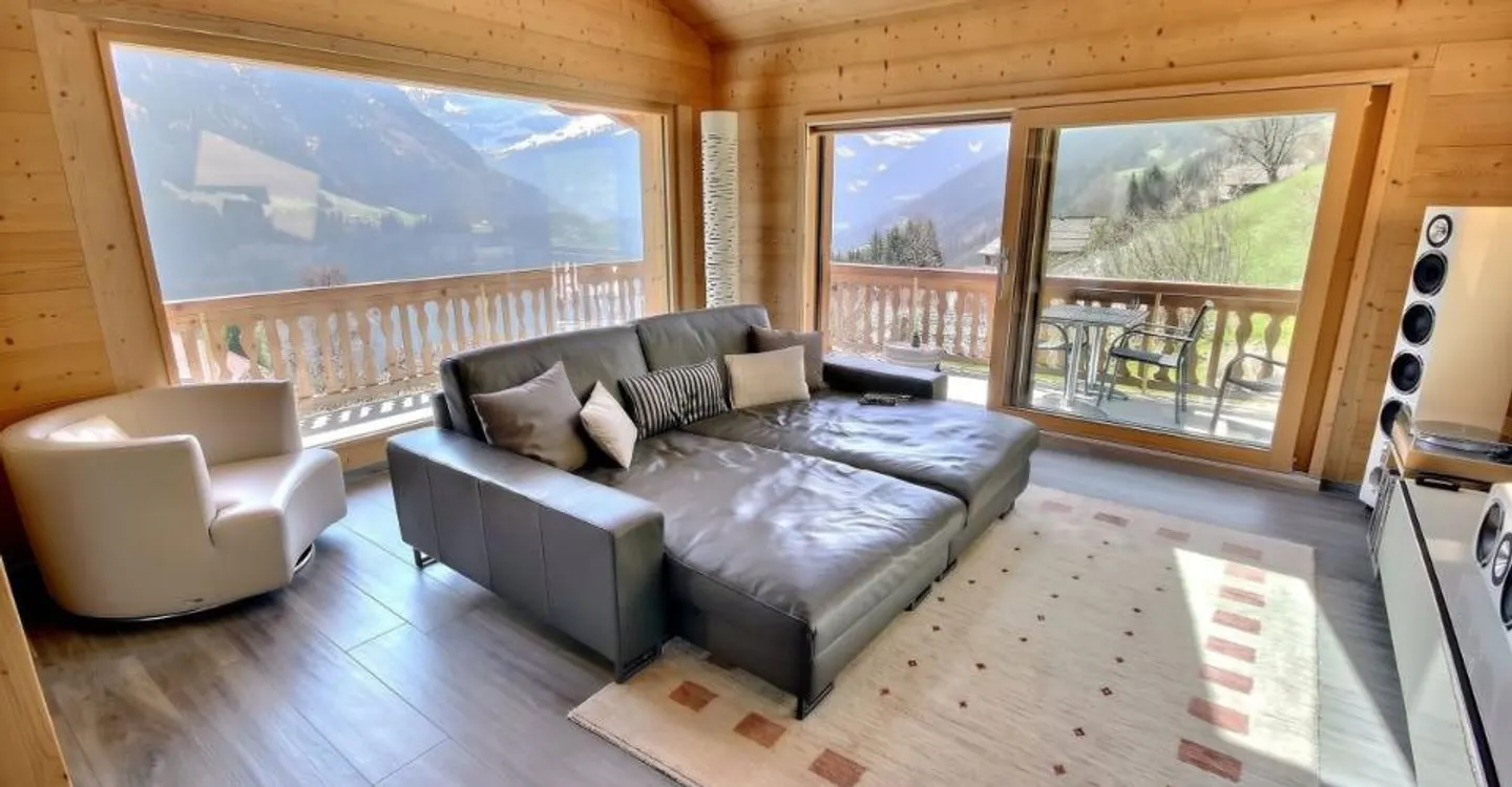 MAGNIFIKANTER CHALET MIT 2 WOHNUNGEN - Foto 3 von 10