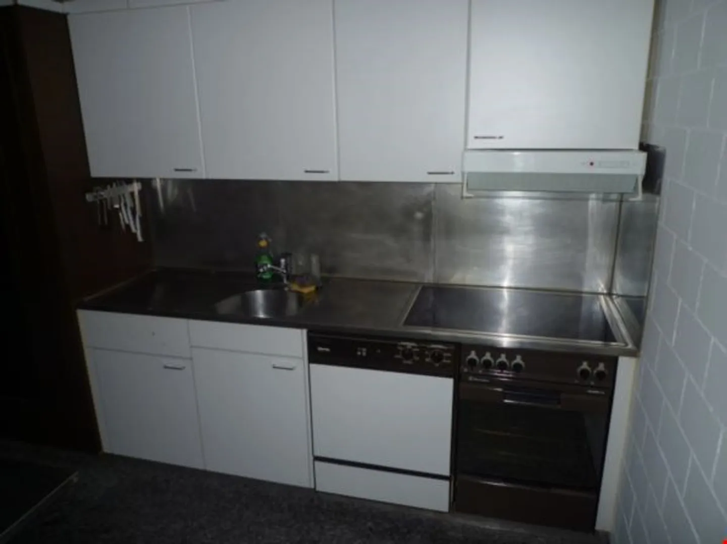 Magasin / Exposition avec de grandes vitrines - Photo 9 sur 10