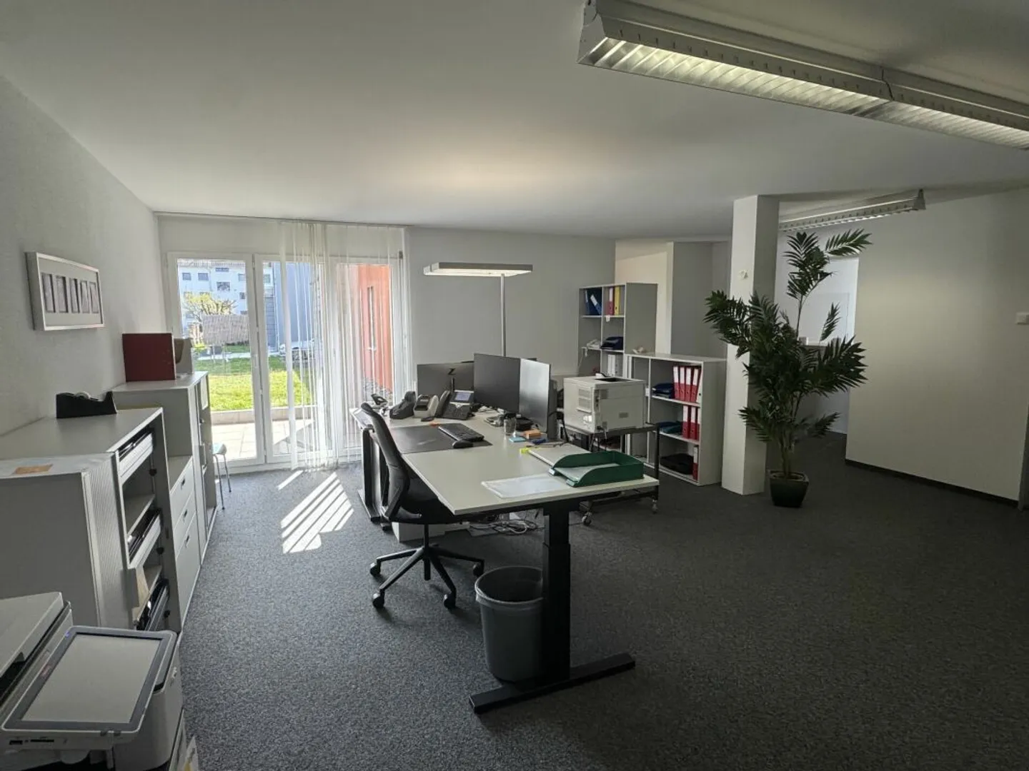 Geräumige Bürofläche zu Vermieten - Foto 3 von 13