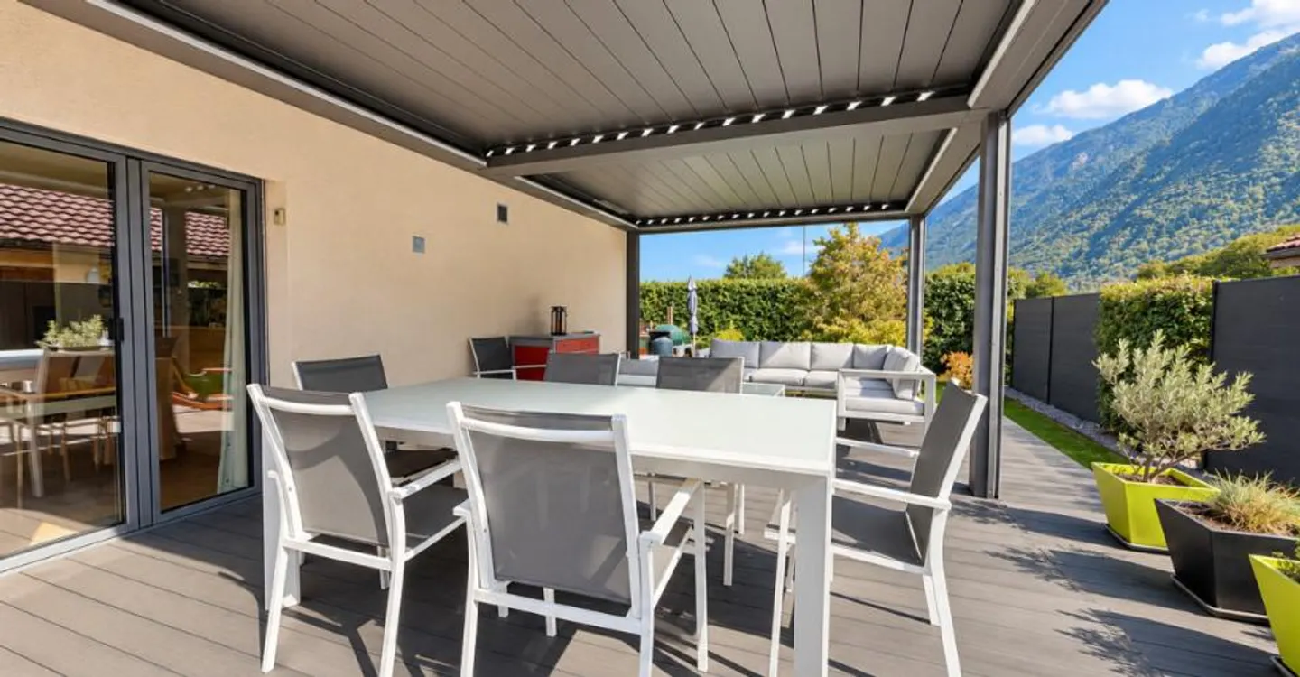 PERFEKT GEPFLEGTE EINZELVILLA MIT GROSSEN GARTEN - Foto 4 von 11