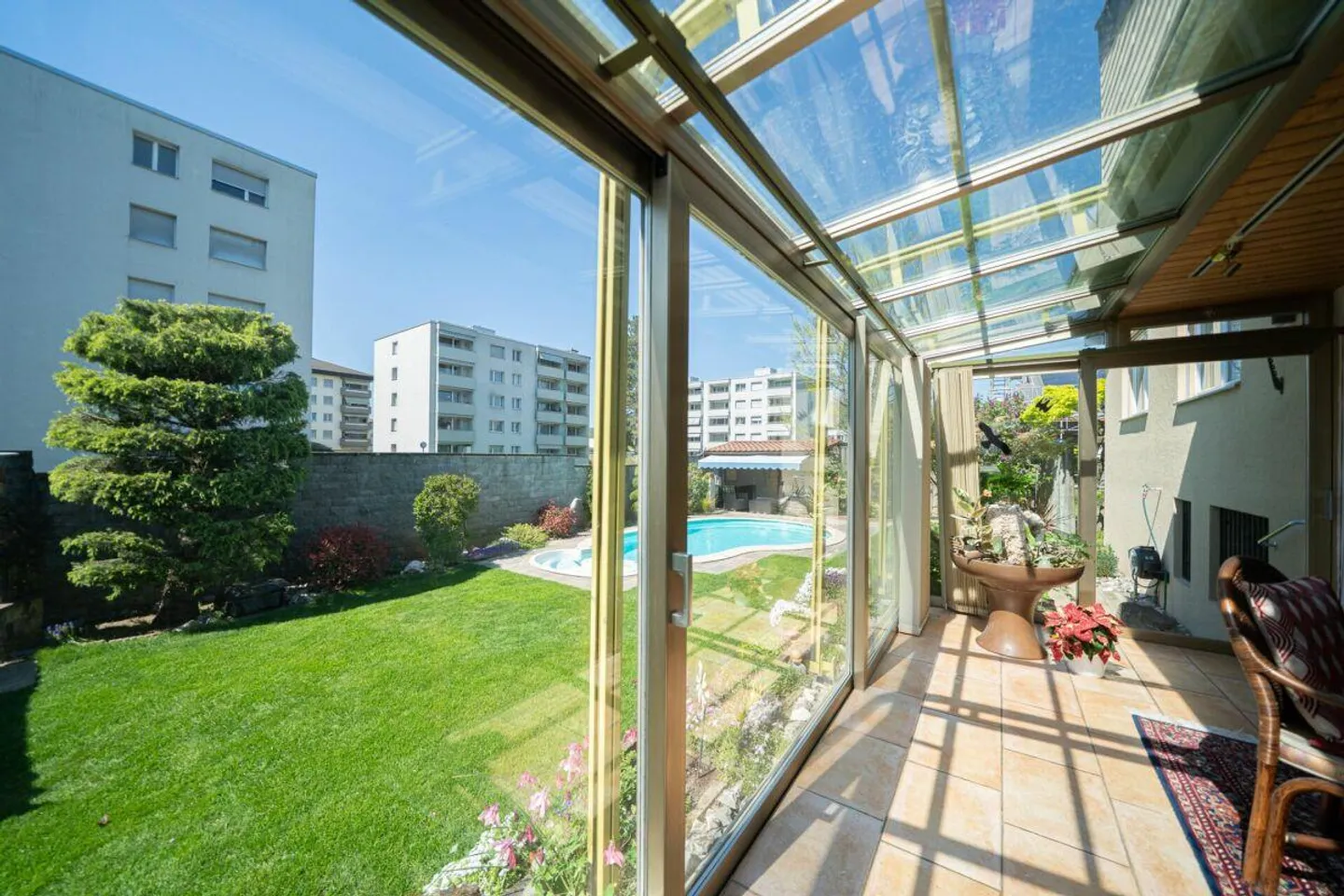Charmantes Einfamilienhaus mit Pool - Foto 9 von 13