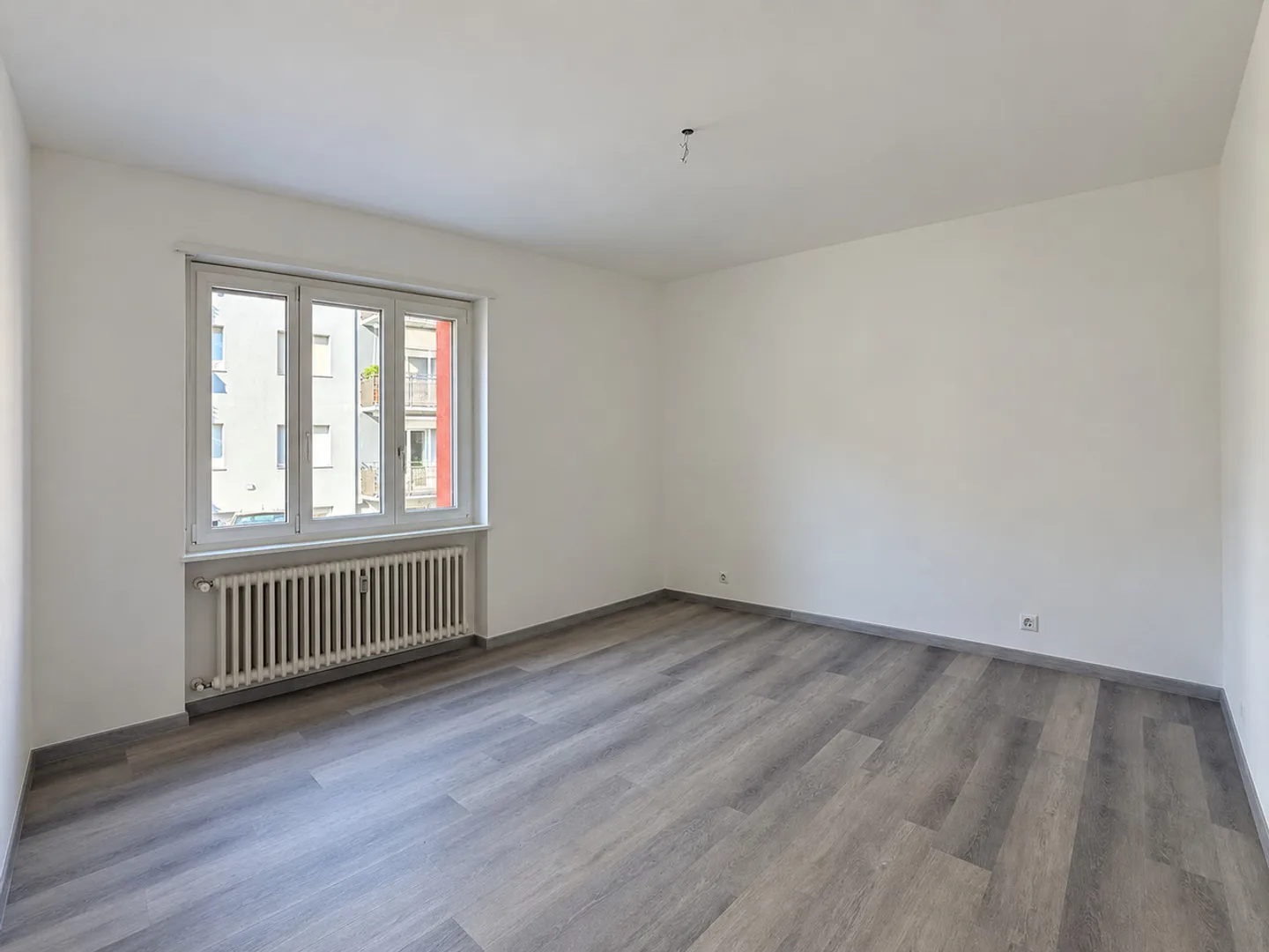 Appartement spacieux de 4,5 pièces rénové dans le CENTRE de Mendrisio - Photo 4 sur 10
