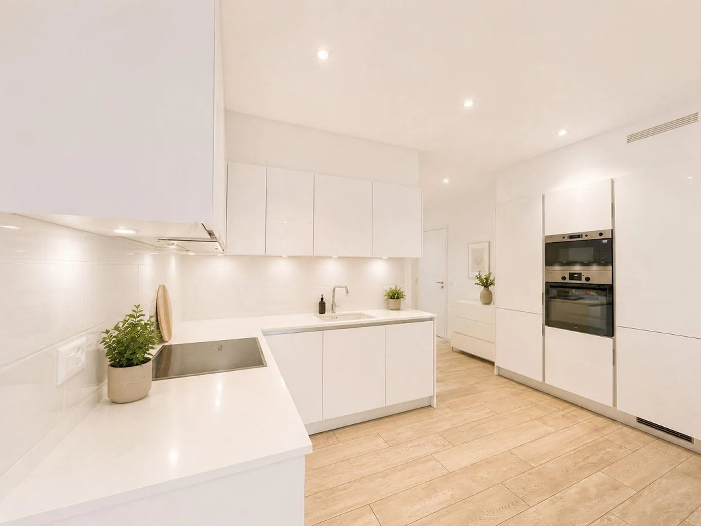 Elegante Wohnung mit Garten - Foto 4 von 10