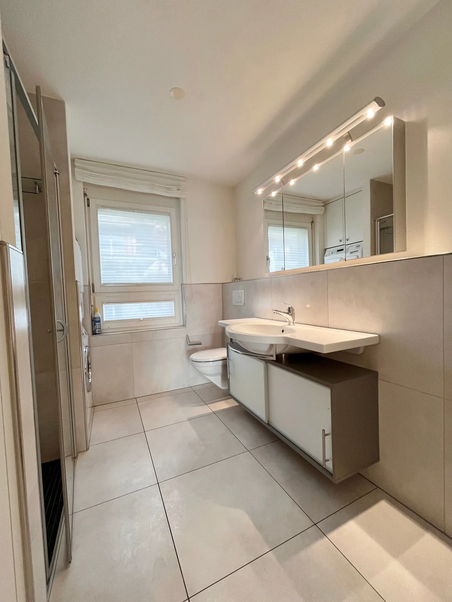 sehr gepflegte 3.5-Zimmer-Wohnung mit schöner Aussicht - Foto 8 von 16