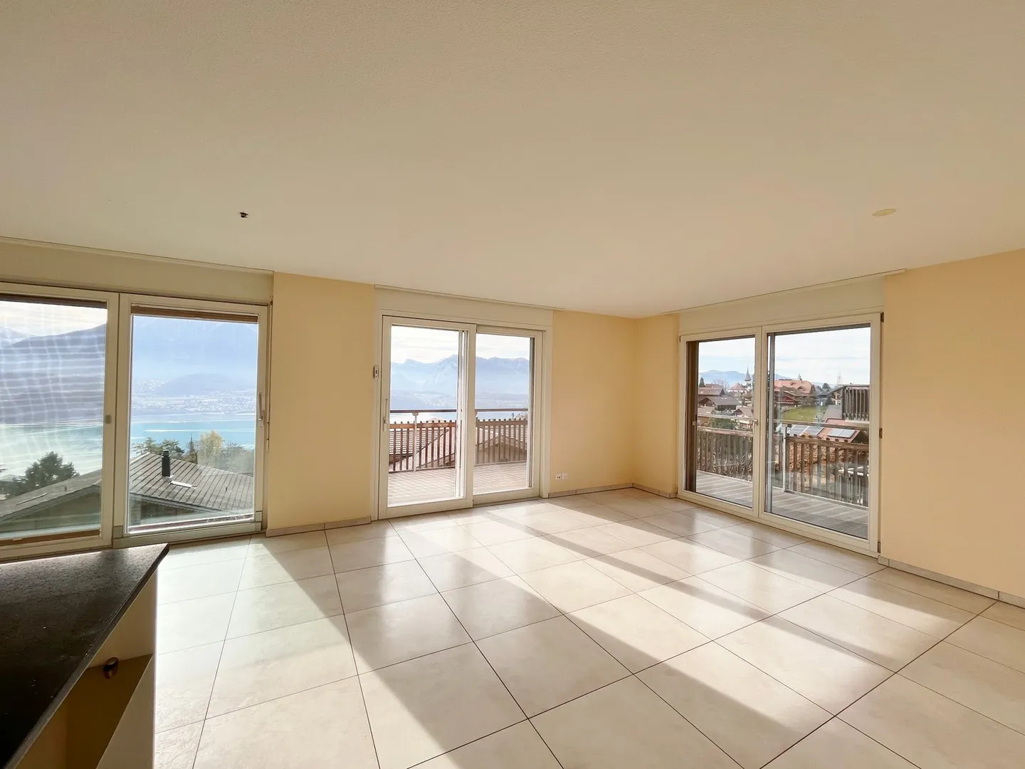 sehr gepflegte 3.5-Zimmer-Wohnung mit schöner Aussicht - Foto 3 von 16