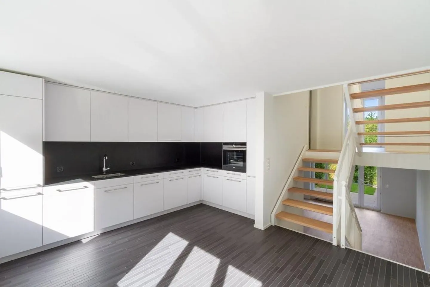 Renovated 4.5-room terraced single-family house - Photo 2 of 12