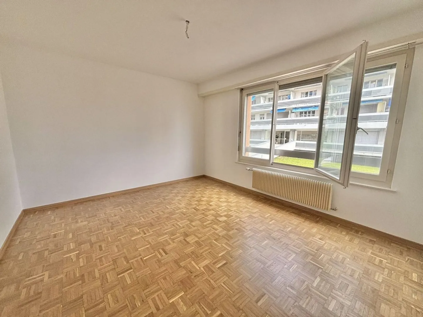 Bell'appartamento di 2,5 stanze a Clarens - Foto 6 di 13