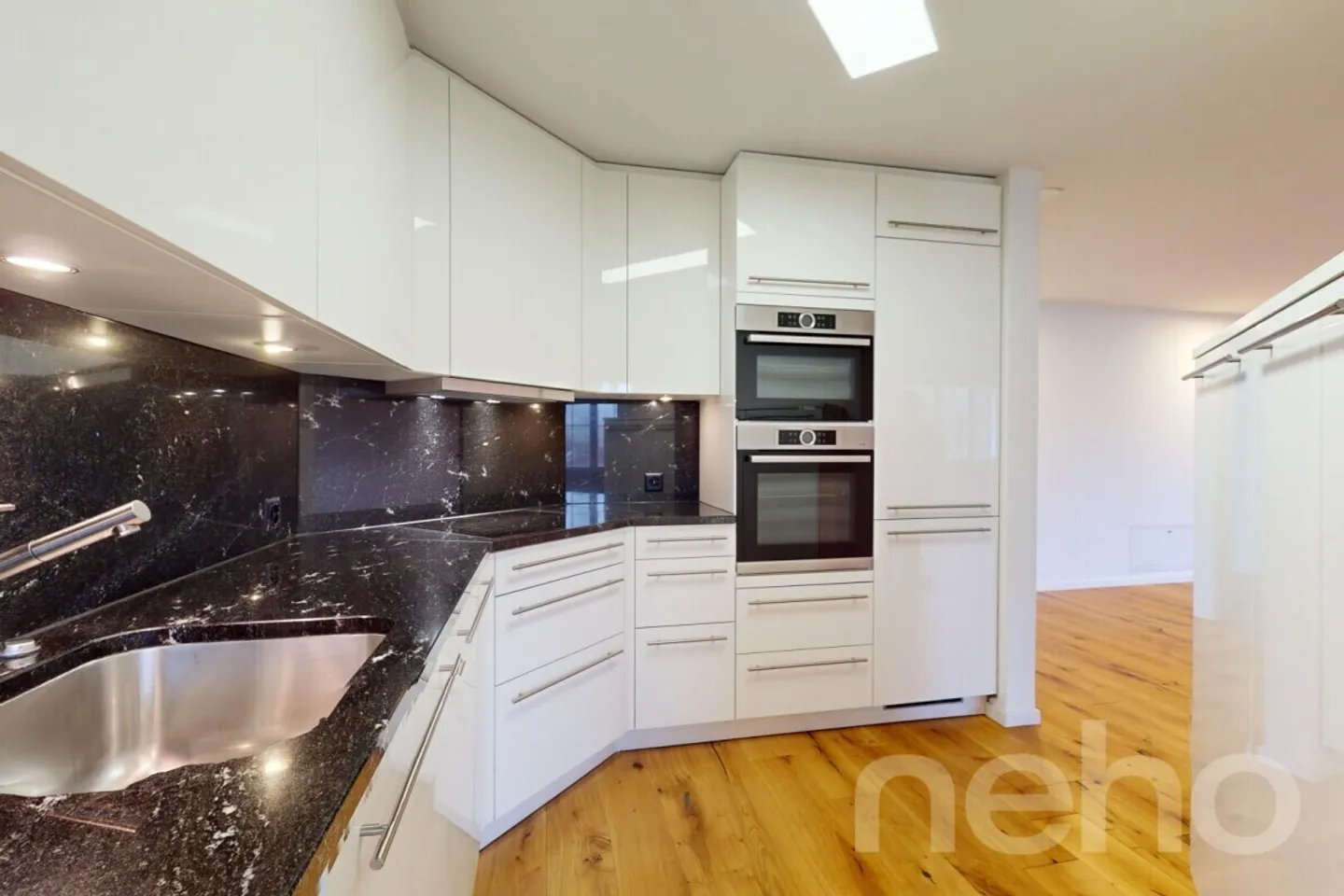 Appartamento 5.5 stanze appena ristrutturato in una posizione eccellente a Kreuzlingen - Foto 4 di 11