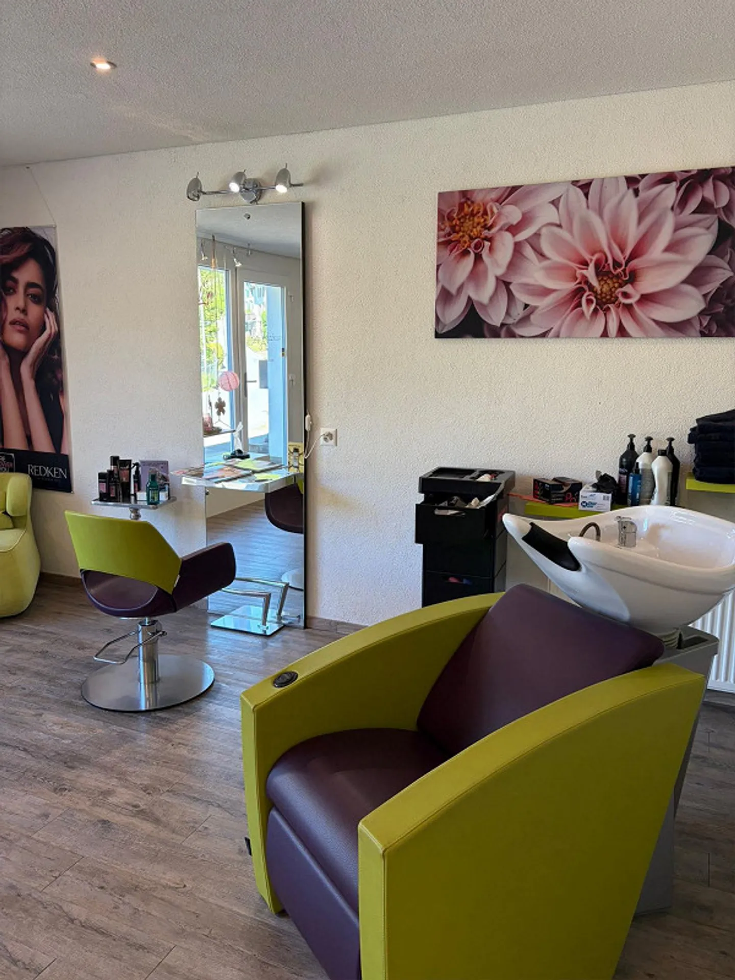 Salon de coiffure/espace commercial à louer - Photo 7 sur 15