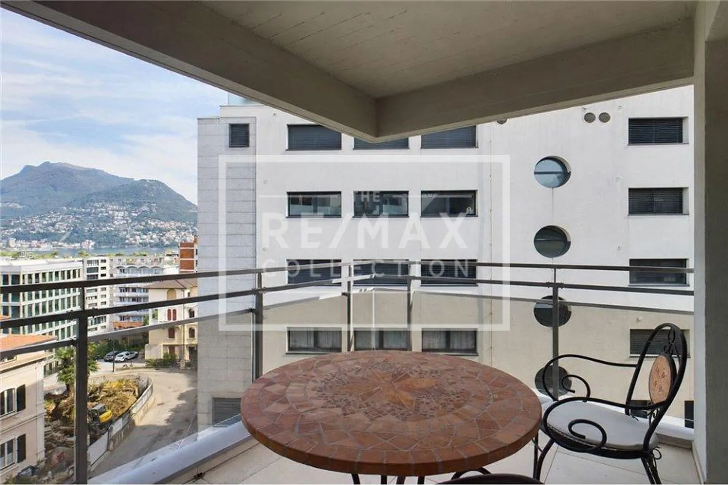 Elegante Ferienwohnung mit Blick auf die Stadt Lugano und ... - Foto 13 von 13