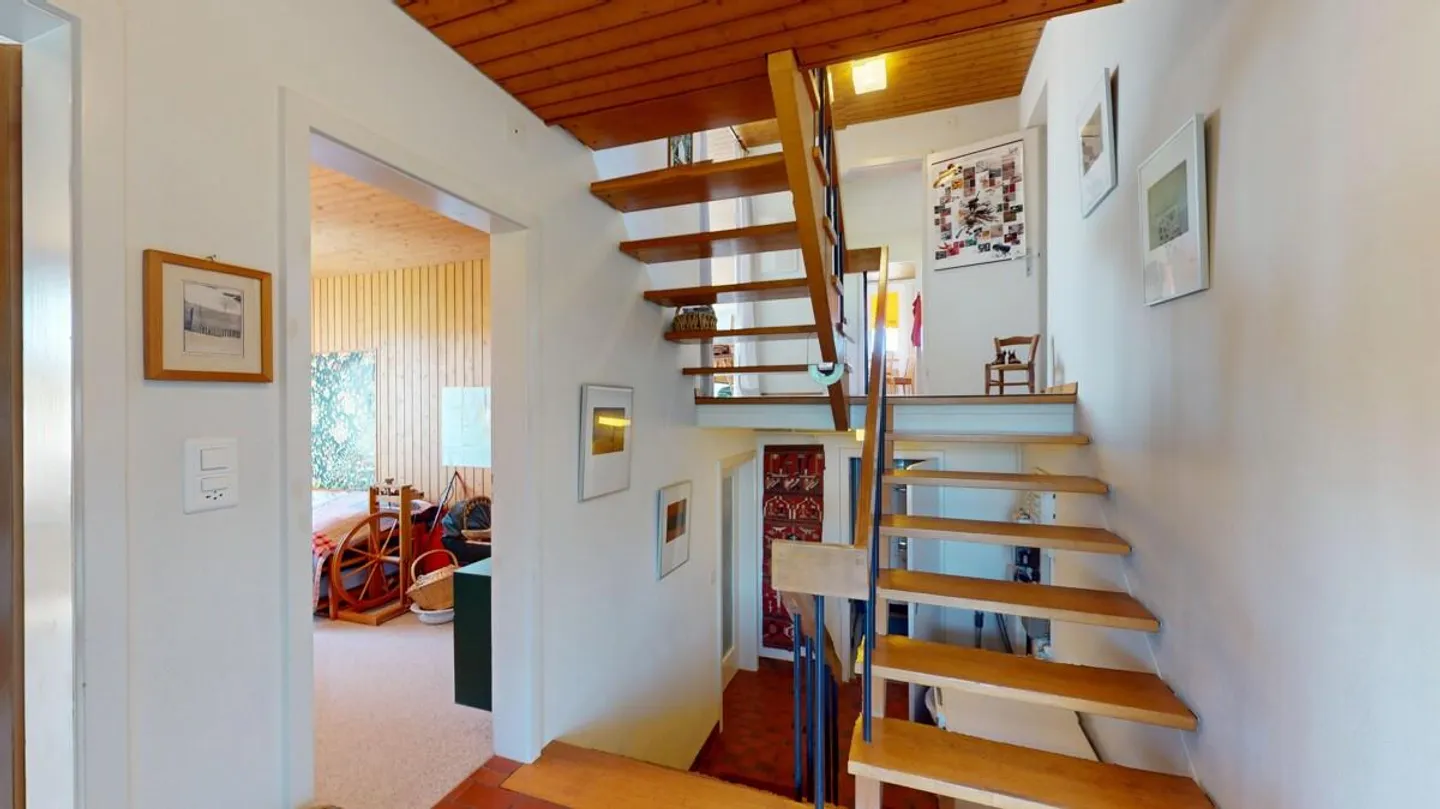 5.5-Room Single Family Home with Natural Garden and Panoramic View of the Bernese Alps - Photo 10 of 26
