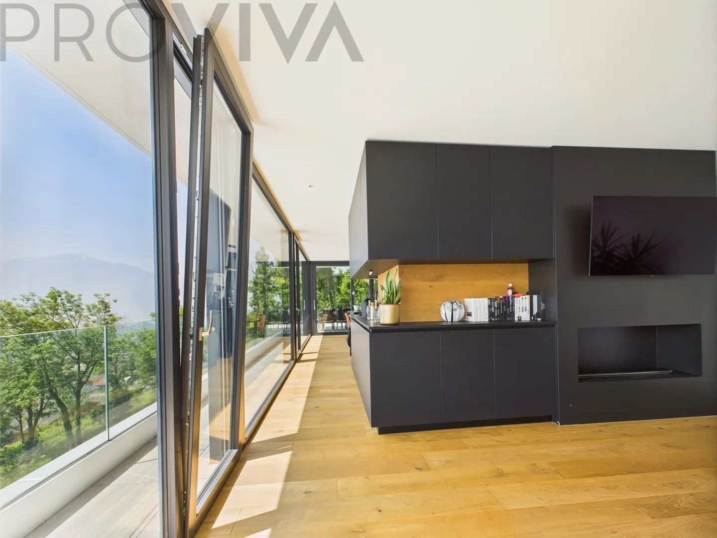 Dotato di modernità, vista da sogno, piscina esterna riscaldata inclusa - Foto 2 di 8