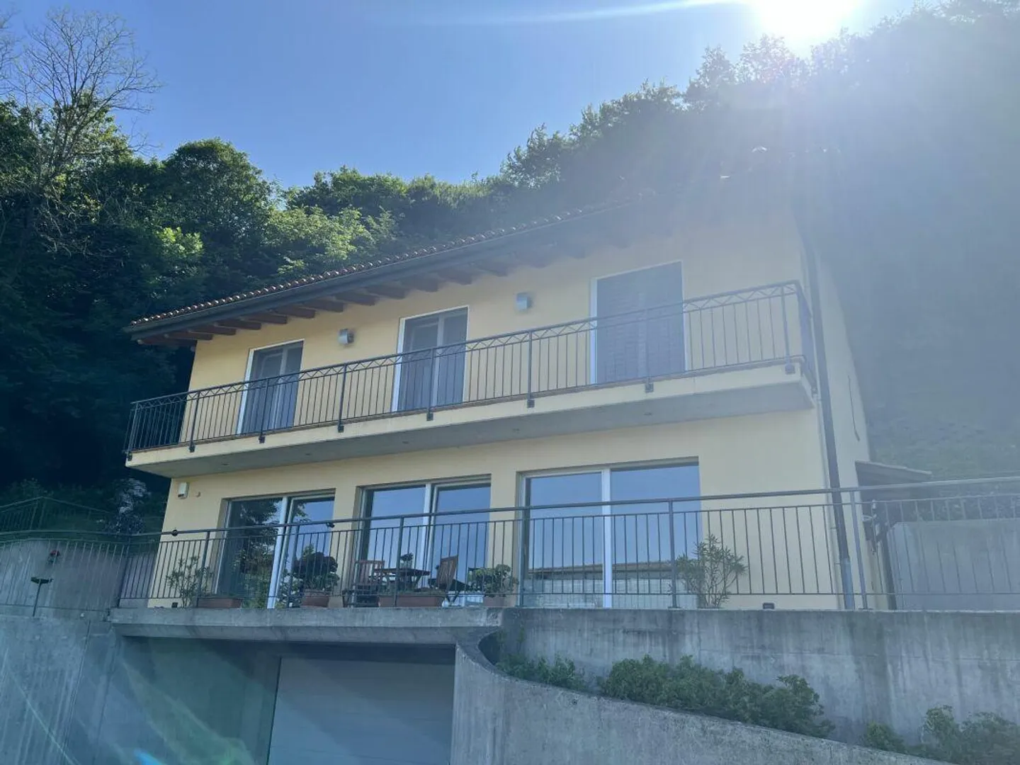 Casa Unifamiliare 4.5 locali con terreno - Foto 1 di 19