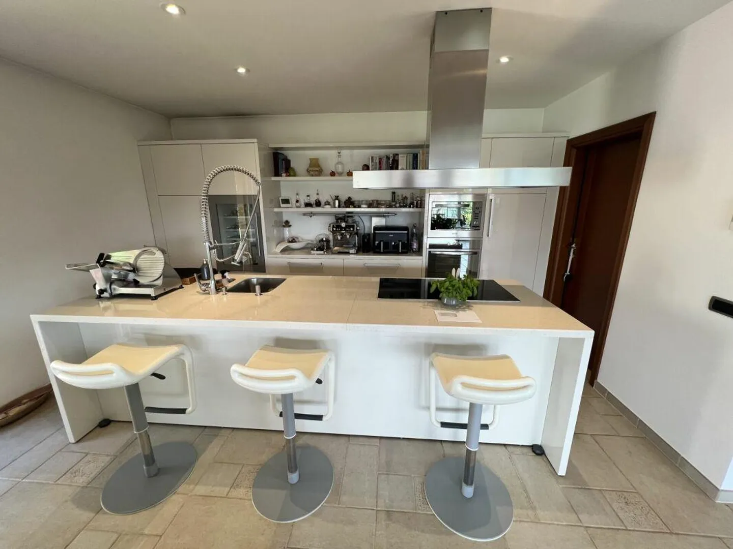 Casa Unifamiliare 4.5 locali con terreno - Foto 7 di 19