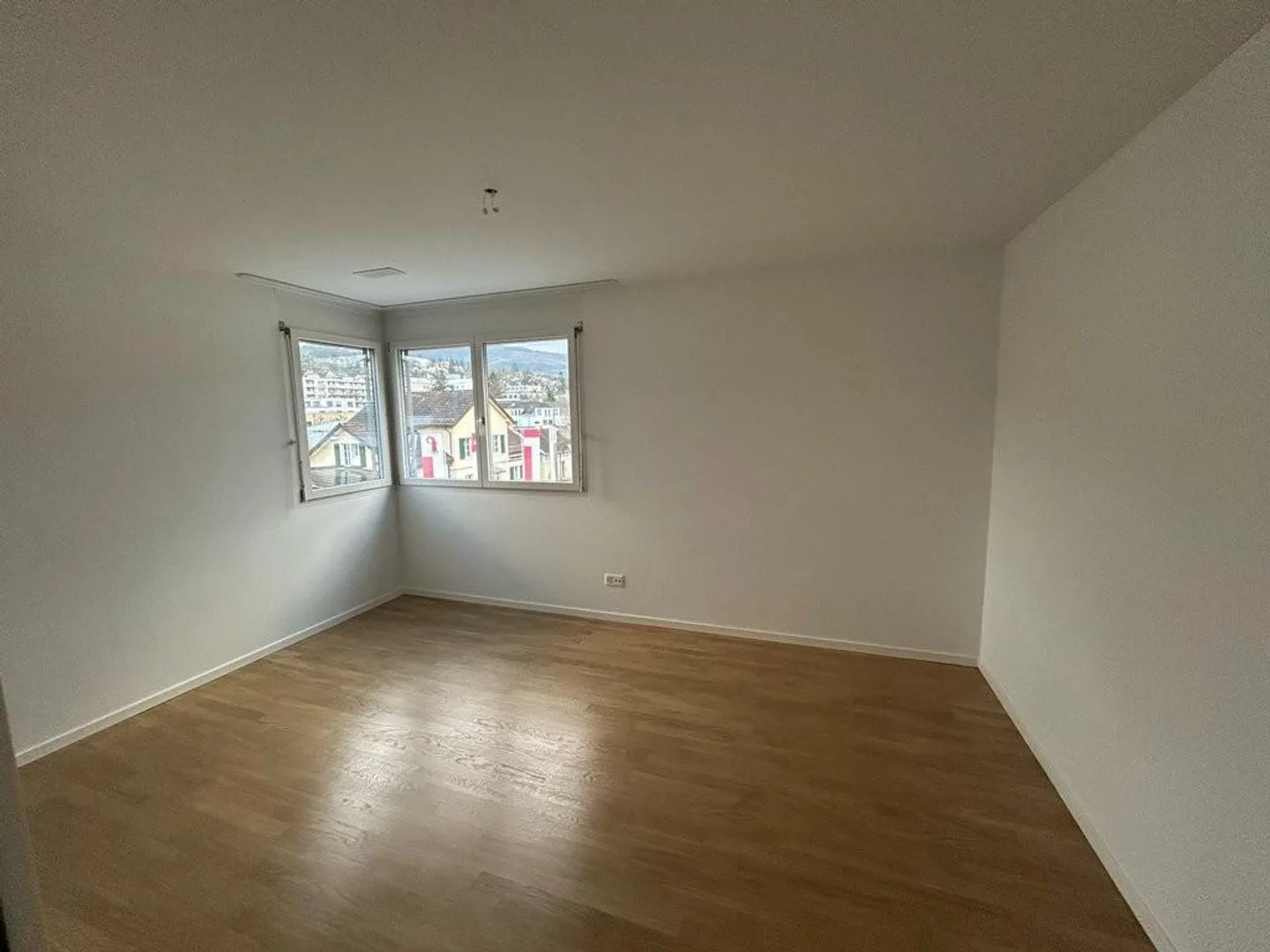 Moderno appartamento di 2,5 locali con balcone nello sviluppo Le Pont - Foto 5 di 9