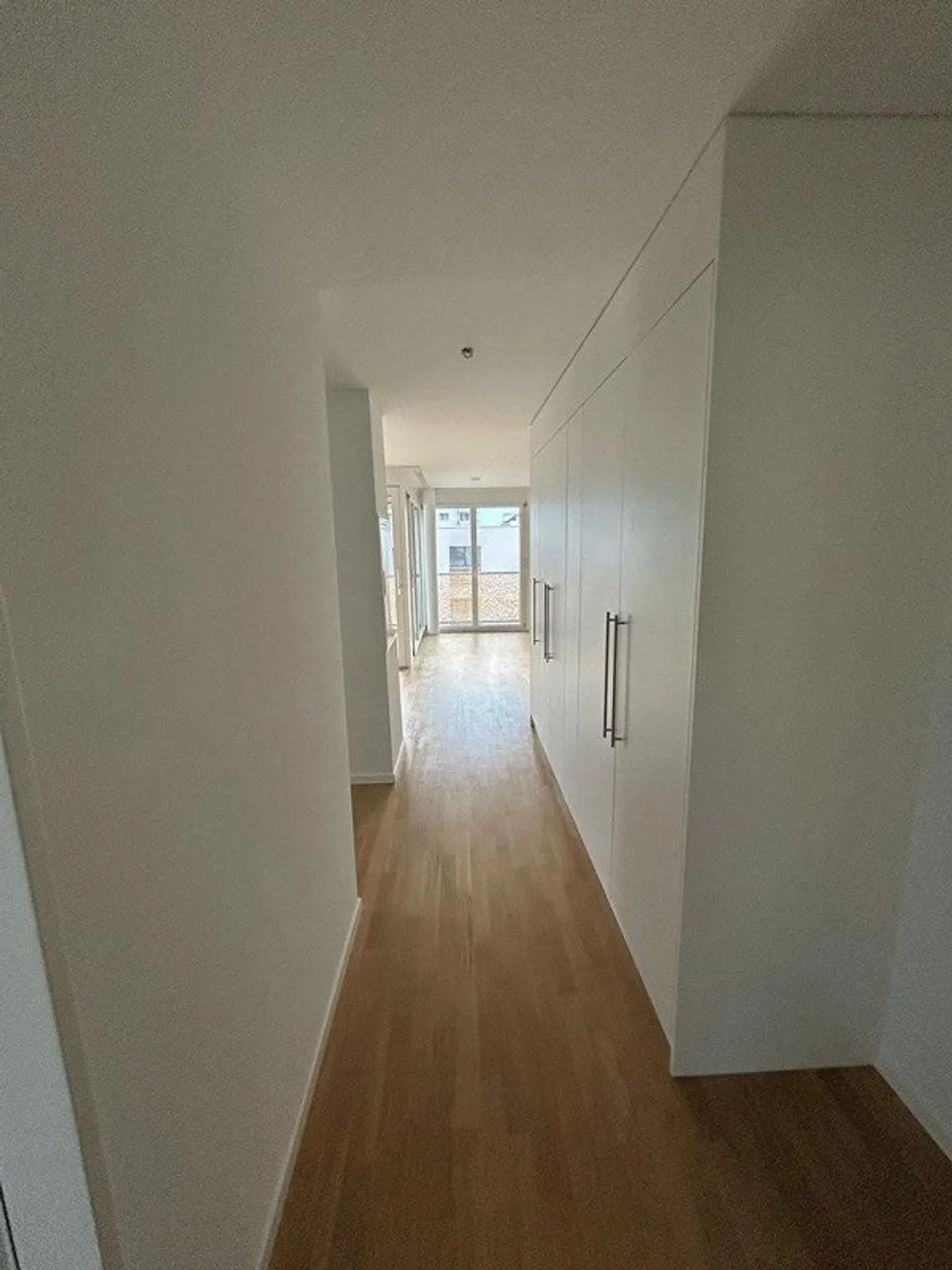 Moderno appartamento di 2,5 locali con balcone nello sviluppo Le Pont - Foto 6 di 9